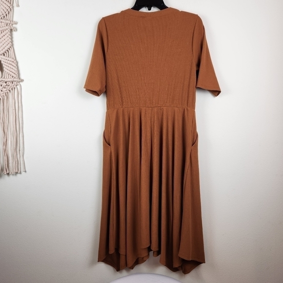 Torrid Midi Super Soft Rib Hanky Hem Dress Size 1/1X NWT - Picture 8 of 9